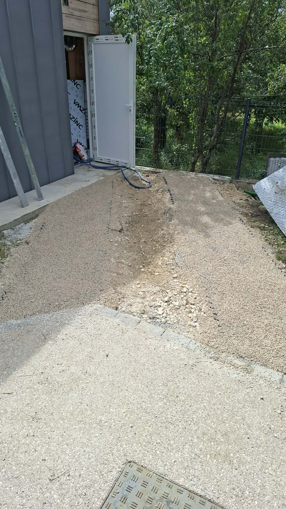 1000024851